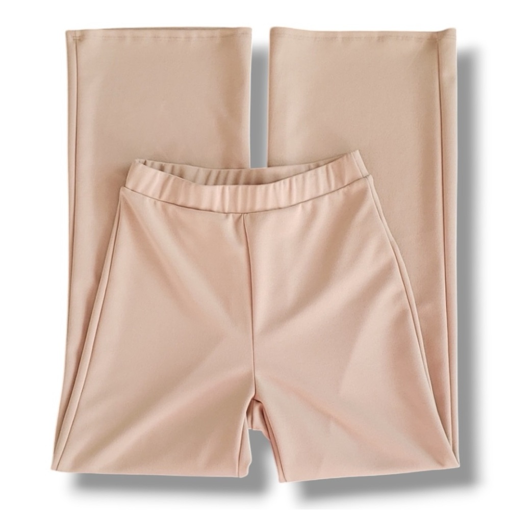 Fashion nova High Rise Medium light Tan pants EUC